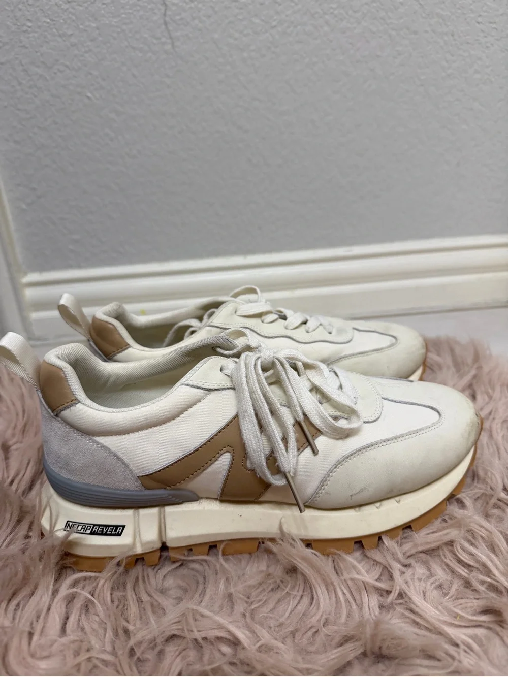 Women's Cream & Tan Platform Sneaker